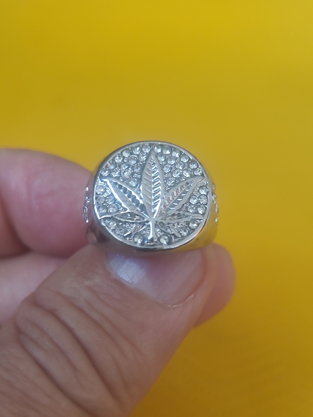 Silver Leaf Pavé Men’s Signet Ring
